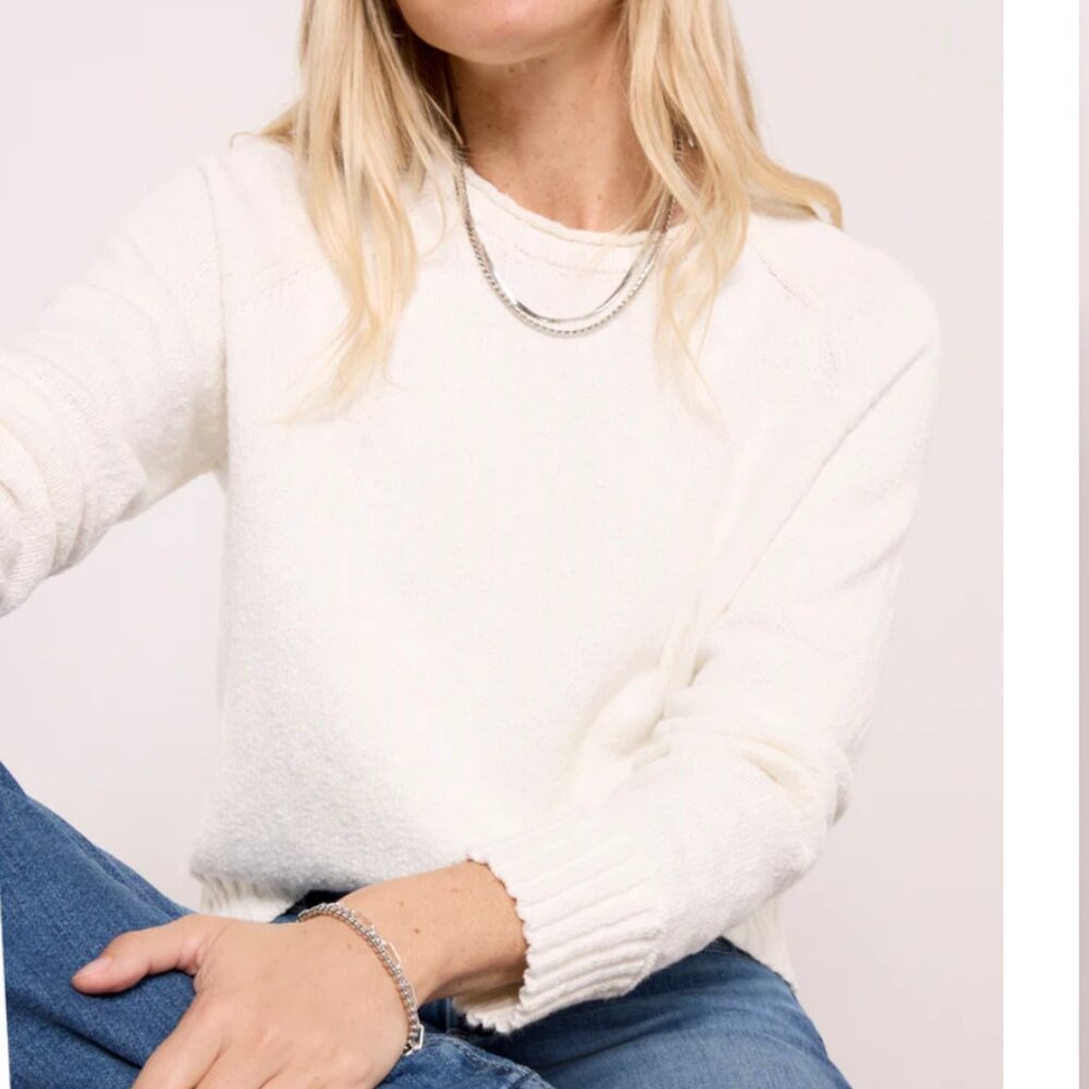 Evereve Harriett Roll Neck Pullover -White/Cream, Size L